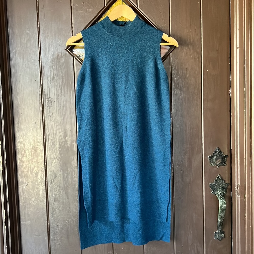 MOVING sale! Saks Fifth Ave 100% cashmere mock neck sweater - Picture 1 of 7
